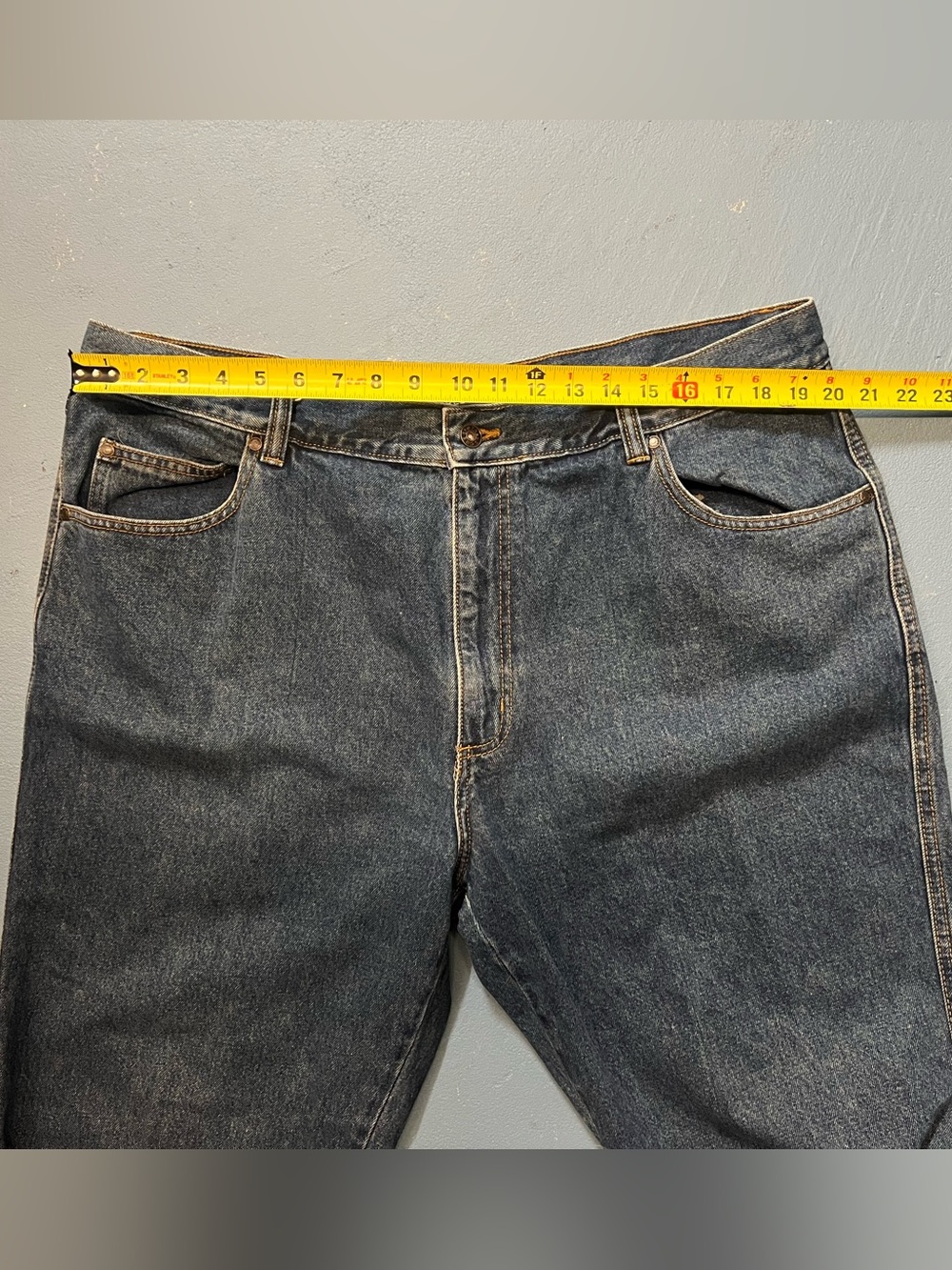 Falls Creek Vintage Relaxed Fit Jeans in Dark Blue Denim 100% cotton‎ 42x32 - Picture 6 of 7